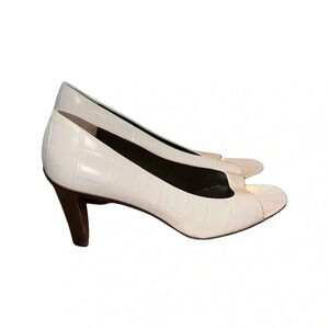 Escada Croc Embossed Open Toe Block Heel Shoes Size 38